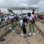 NYSC Corps Members Clear 17 Bags of Waste at Oshodi Market