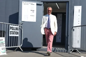 Farage Reclaims UK Parliament Seat After Decisive Clacton Victory