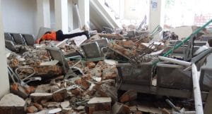 Indonesia Quake Death Toll Hits 47 as Rescuers Race to Find Survivors