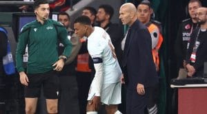Mbappe Sustains Knee Injury, Could Return For El Clasico