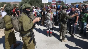 Israeli Police Kill Palestinian in Jerusalem as Aid Is Blocked in Qusra